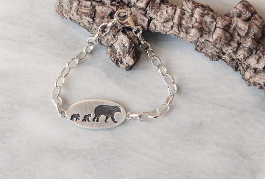 Mama bear 2025 2 cubs necklace